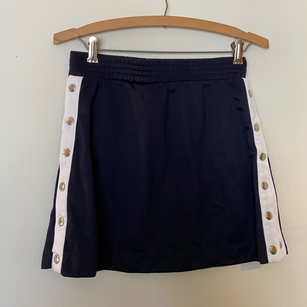 NWT Snap Button Side Slit Sport Skirt